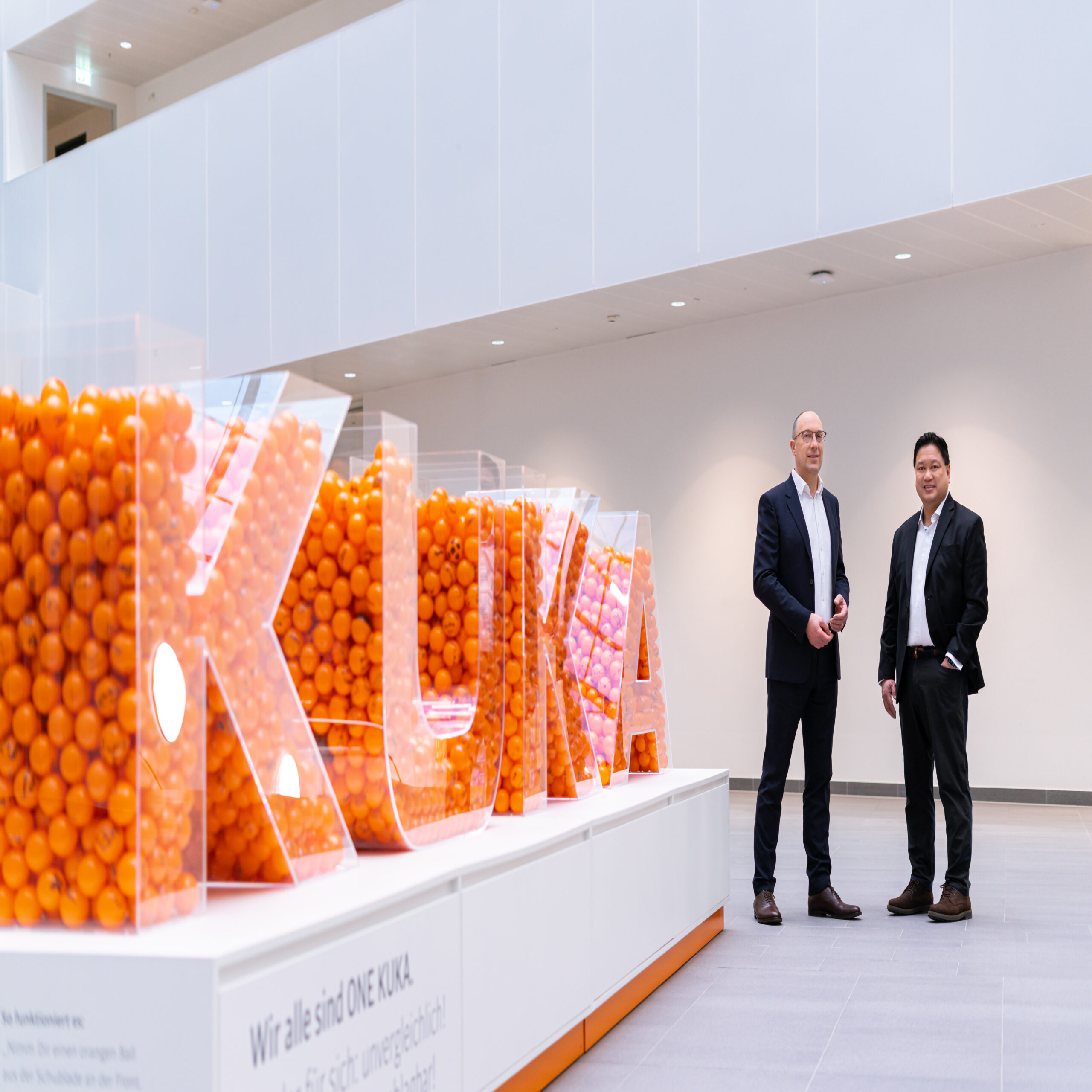 Peter Mohnen and Alexander Tan, Executive Board of the Kuka Group